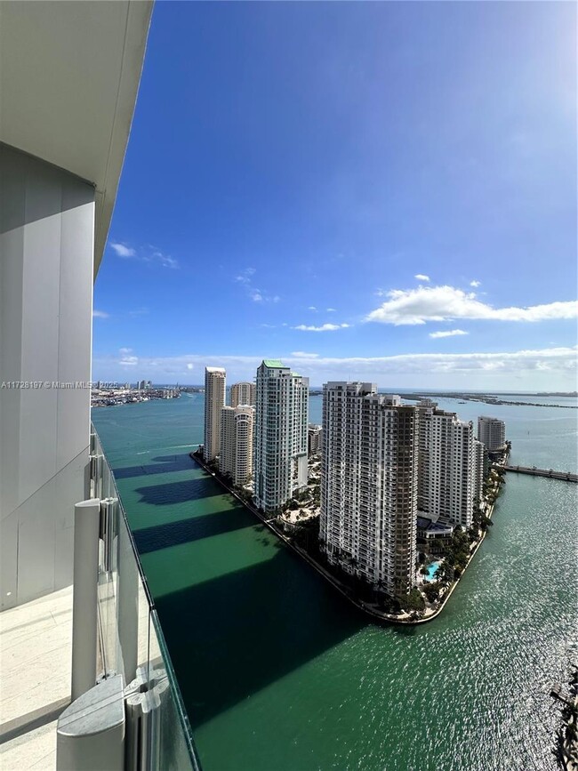 Building Photo - 300 Biscayne Blvd Way