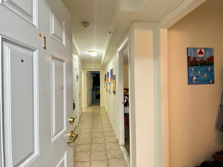 Building Photo - 15 Griggs Pl