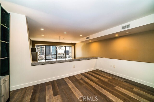 Building Photo - 1100 Wilshire Blvd