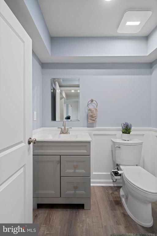 Building Photo - 35418 River Bend Dr