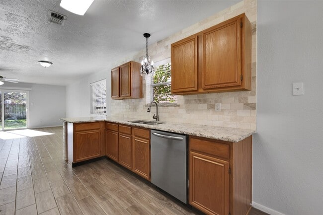 Building Photo - 28711 Atherstone St