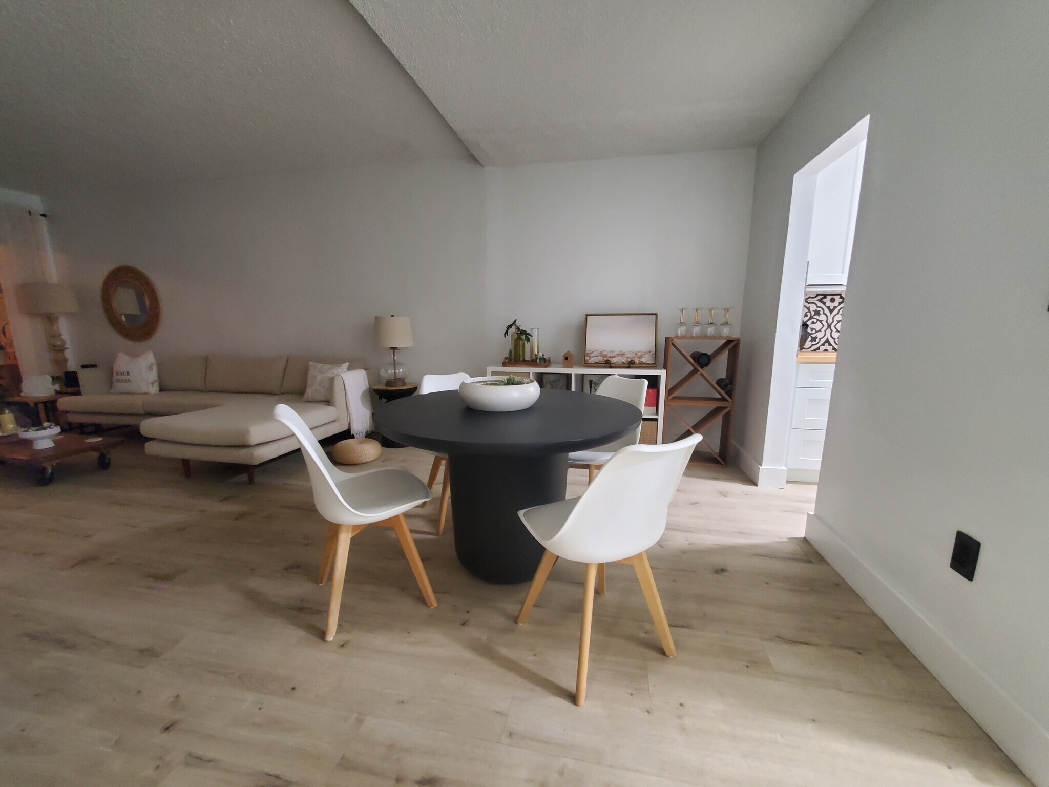 Building Photo - 13105 Ixora Ct