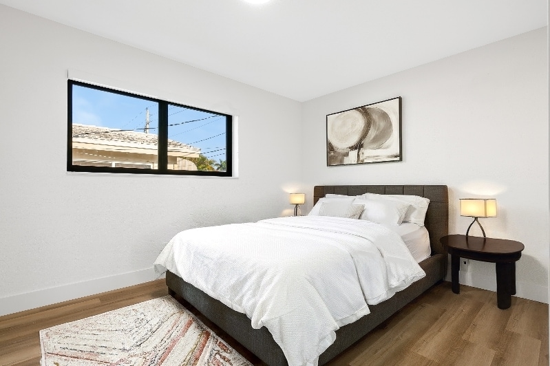 Building Photo - 1201 N 16th Ave