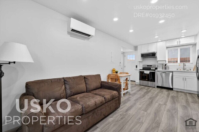 Building Photo - 3369 Zenobia Way