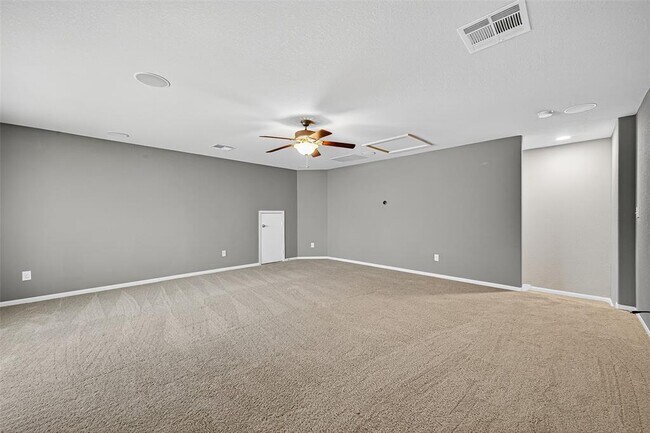 Building Photo - 18214 Almond Place Lane