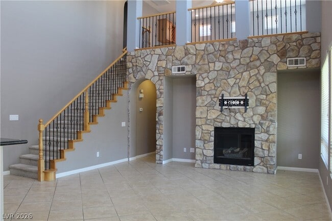 Building Photo - 9746 Mount Del Mar St