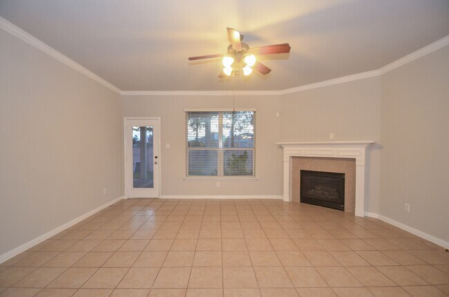 Building Photo - 4907 Trailing Clover Ct