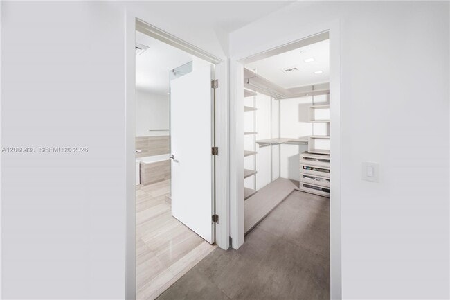 Building Photo - 350 Ocean Dr