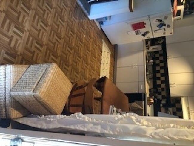 Building Photo - 705 S River St