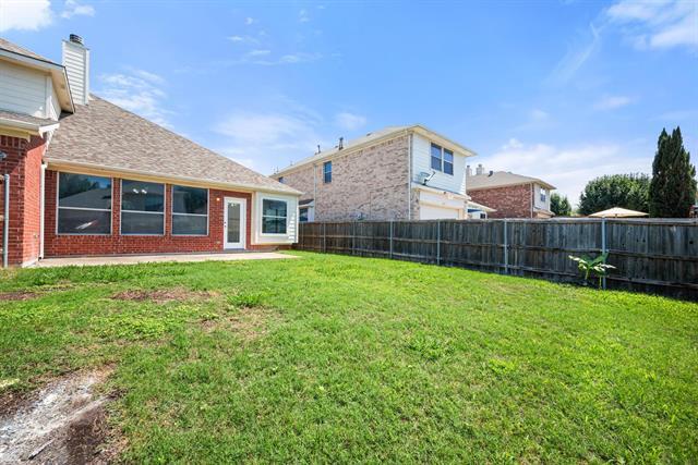 Building Photo - 9747 Hickory St