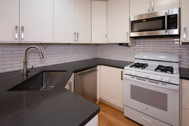 Building Photo - 1328 S Federal St