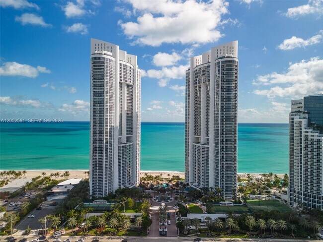 Building Photo - 18201 Collins Ave