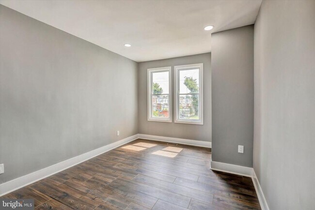 Building Photo - 3015 Spaulding Ave