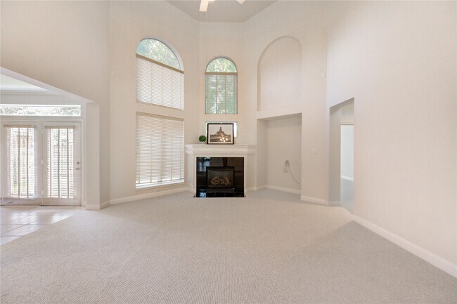 Building Photo - 22926 Emily Trace Ln