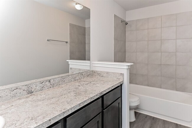 Building Photo - 21911 King Hts Ln