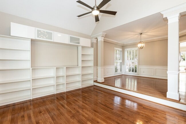 Building Photo - Meticulous Four Bedroom Dream Home!