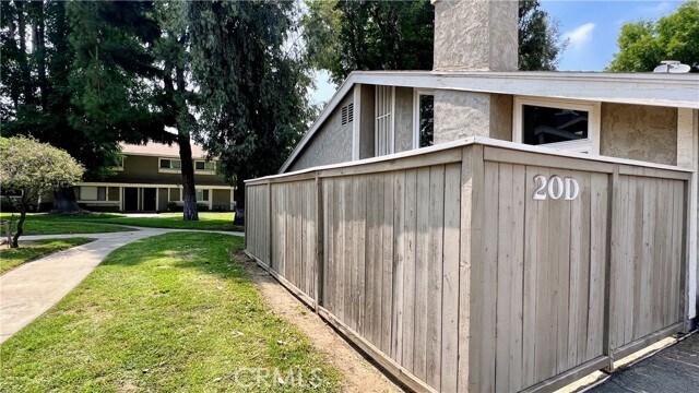 Building Photo - 2061 W Redlands Blvd