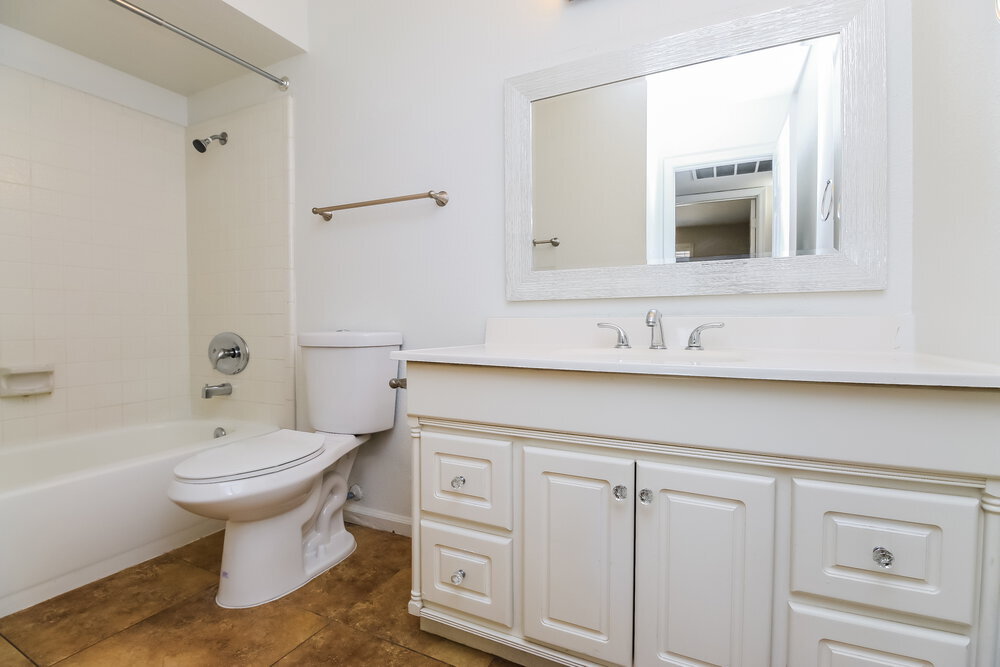 Building Photo - 2520 E Javelina Ave