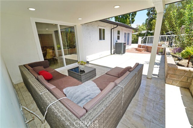 Building Photo - 4700 Topanga Canyon Blvd