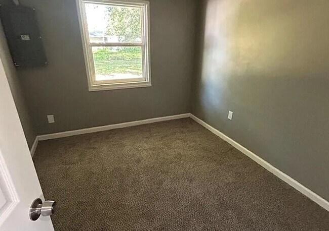 Building Photo - For Lease