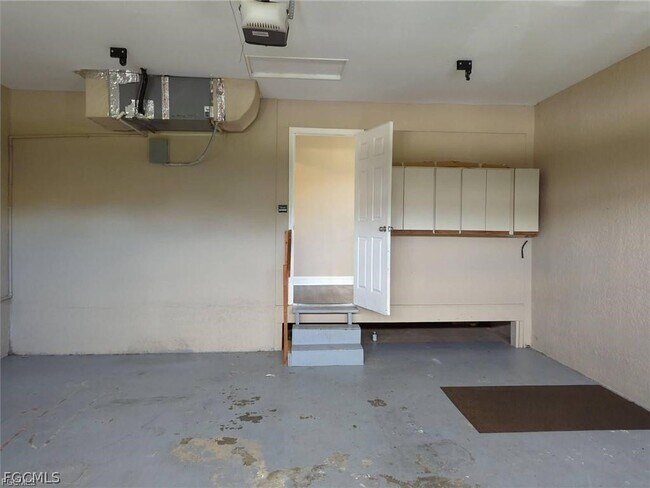 Building Photo - 1503 SW 48th Terrace