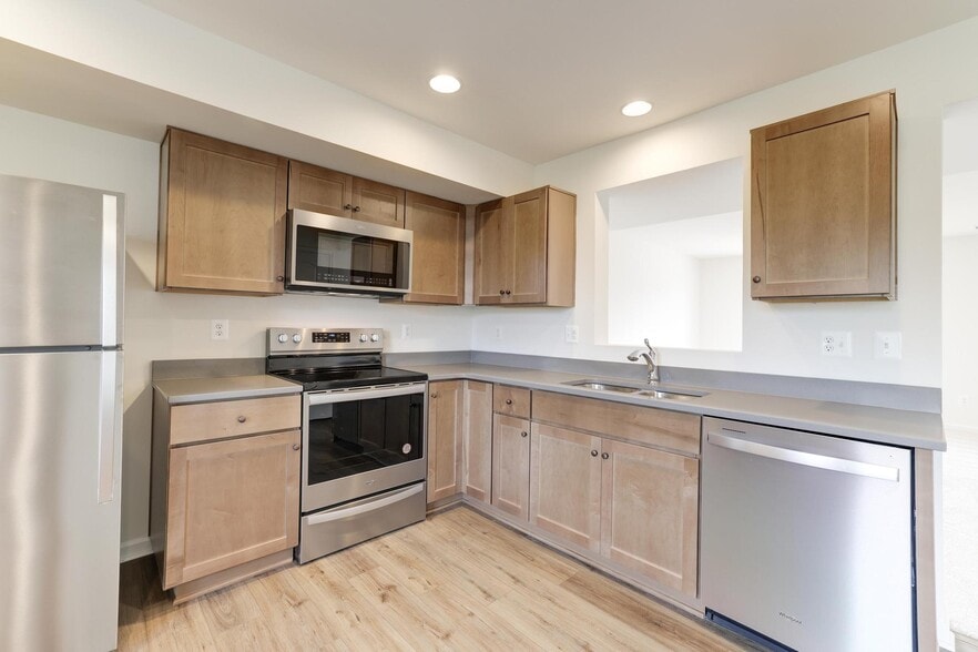 Building Photo - 47 Orch Grn Dr