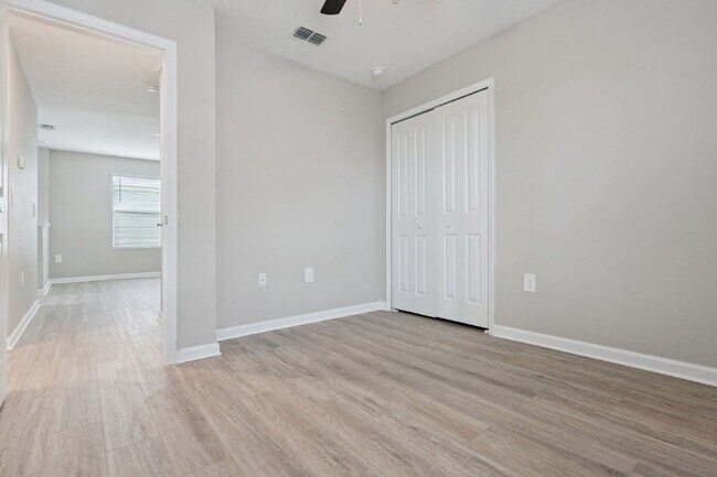 Building Photo - Spacious 4-Bed Retreat with 2.5 Baths in Davenport, FL – Your Next Rental Home Awaits!