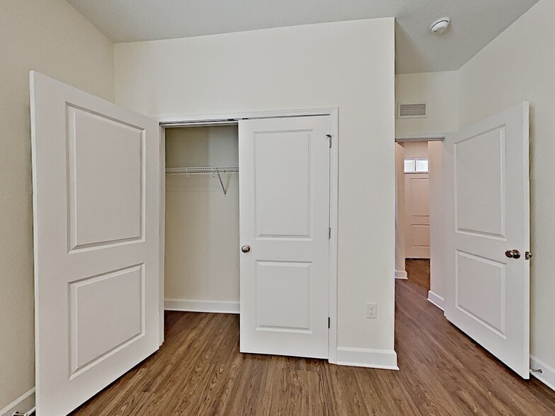 Building Photo - 7918 Stumble Journey Ln