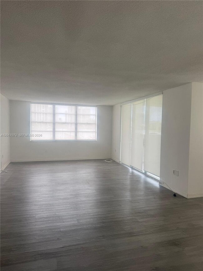 Building Photo - 2750 NE 183rd St