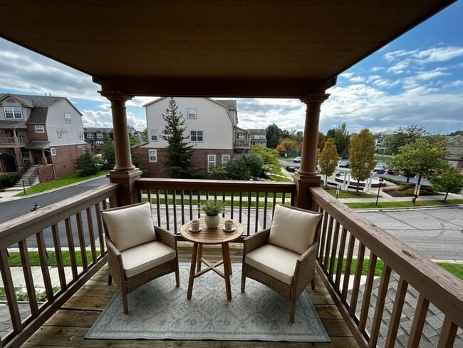 Building Photo - Barclay Way 2 Bed/2.5 Bath Condo For Rent ...