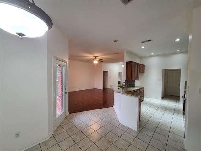 Building Photo - 622 Manchester Dr