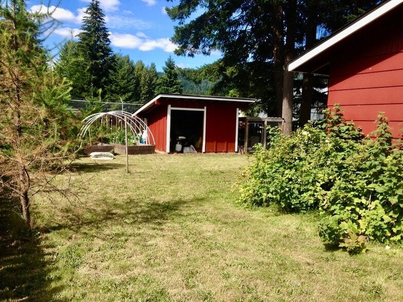 Building Photo - 132 Vine Maple Loop