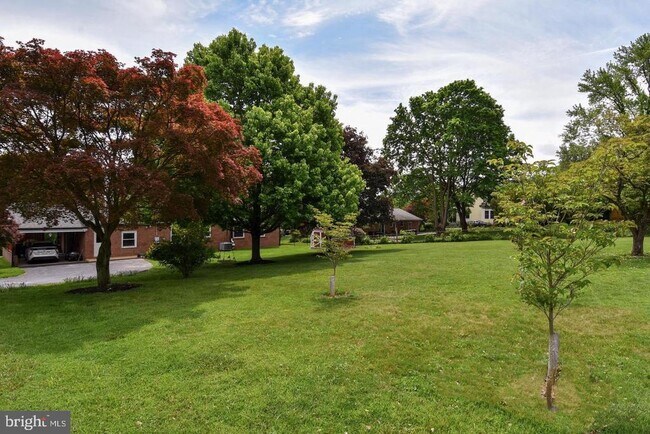 Building Photo - 2 Cinnamon Fern Rd