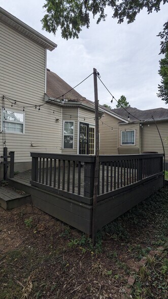 Building Photo - 2703 Rosedale Pl