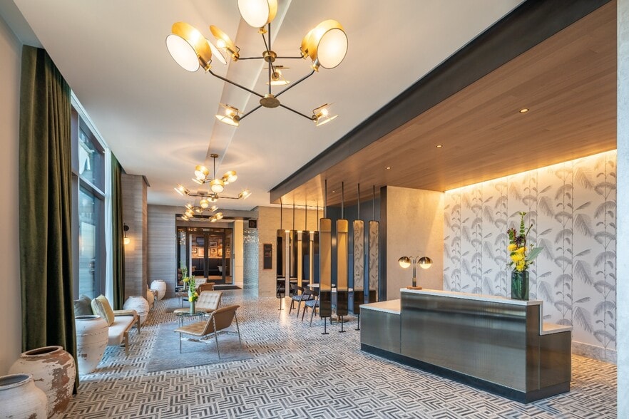 Primary Photo - Illume