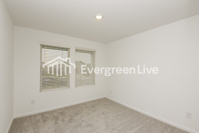 Building Photo - 10716 Dusty Rnch Rd