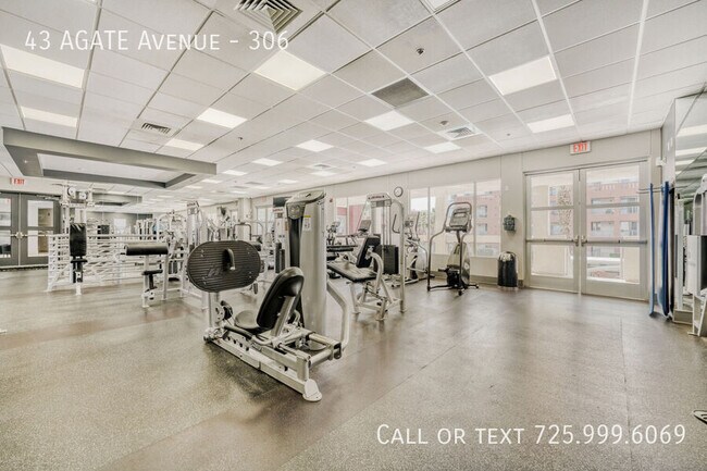 Building Photo - 43 E Agate Ave