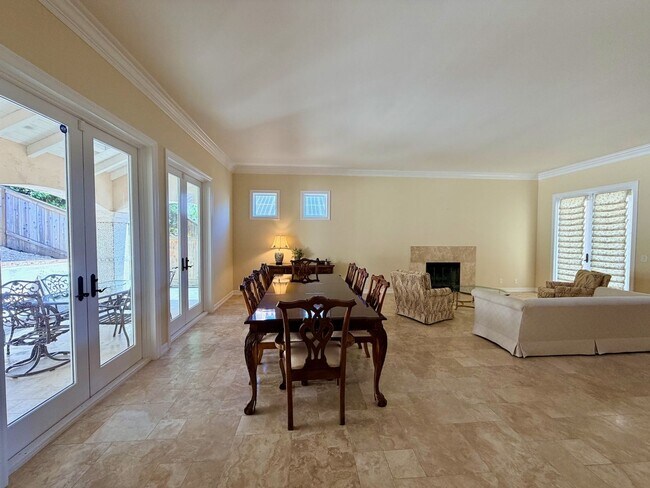 Building Photo - For Rent Available Now - Furnished House 3+BR 2.5Ba in Del Mar, charming furnished home in the hi...