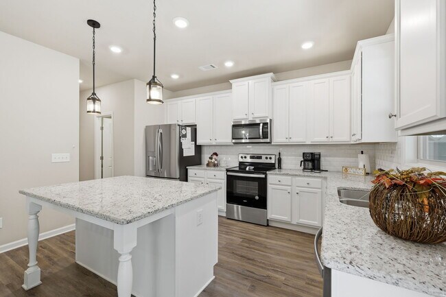 Building Photo - 3247 Hawthorne Path