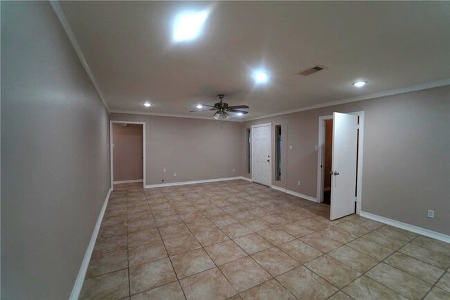 Building Photo - 5110 Michael Dr