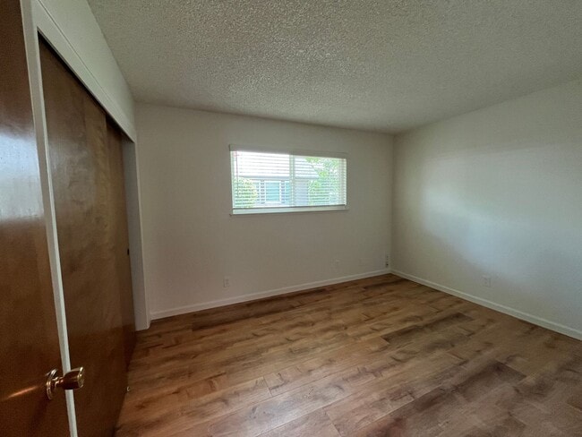 Building Photo - 6221 Casita Ave