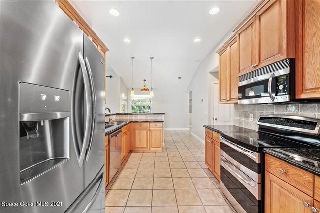 Building Photo - 5867 Treasure Ln
