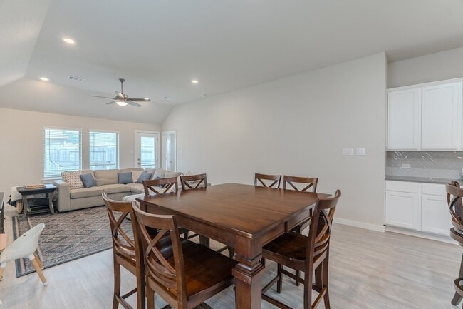 Building Photo - 22035 Juniper Crossing Dr