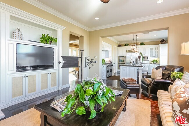 Building Photo - 7391 W Coastal View Dr