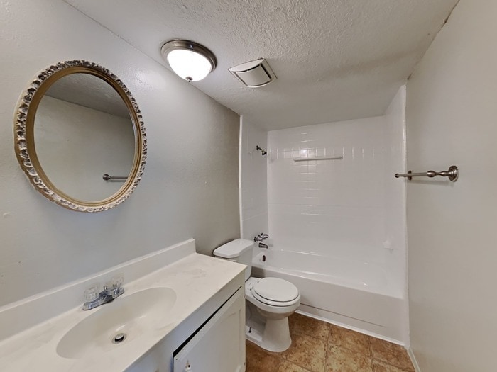 Building Photo - 6646 Loch Langham Dr