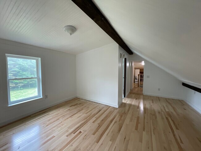 Building Photo - Buxton