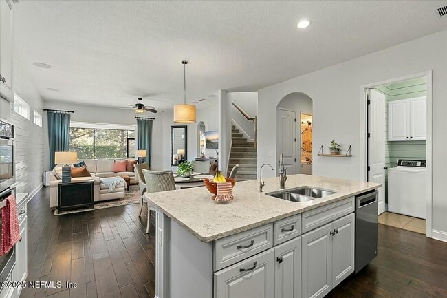 Building Photo - 183RENT Cape Hatteras Dr