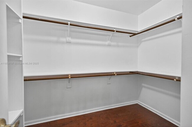 Building Photo - 13582 Columbine Ave