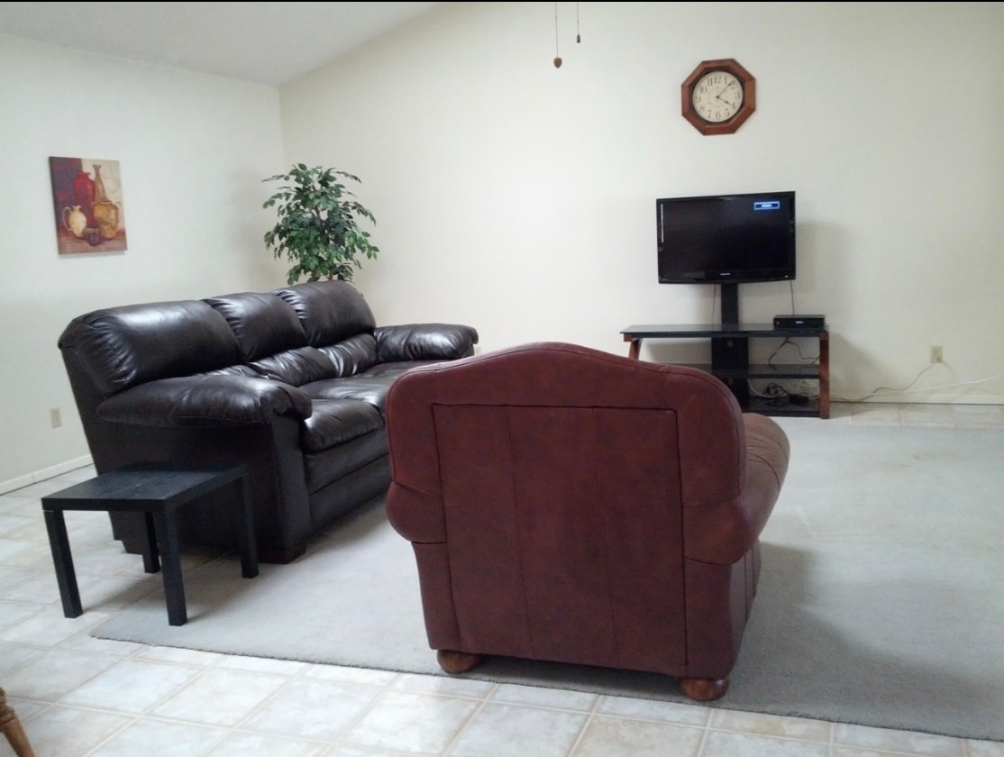 Building Photo - 2518 Mimosa Dr