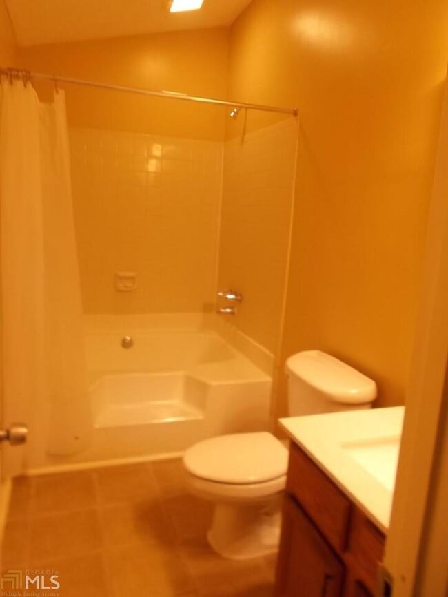 Building Photo - 4788 Wyndam Dr